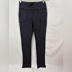 Lululemon Skinny Will Yoga Pant
Ziggy Wee October Inkwell size 10